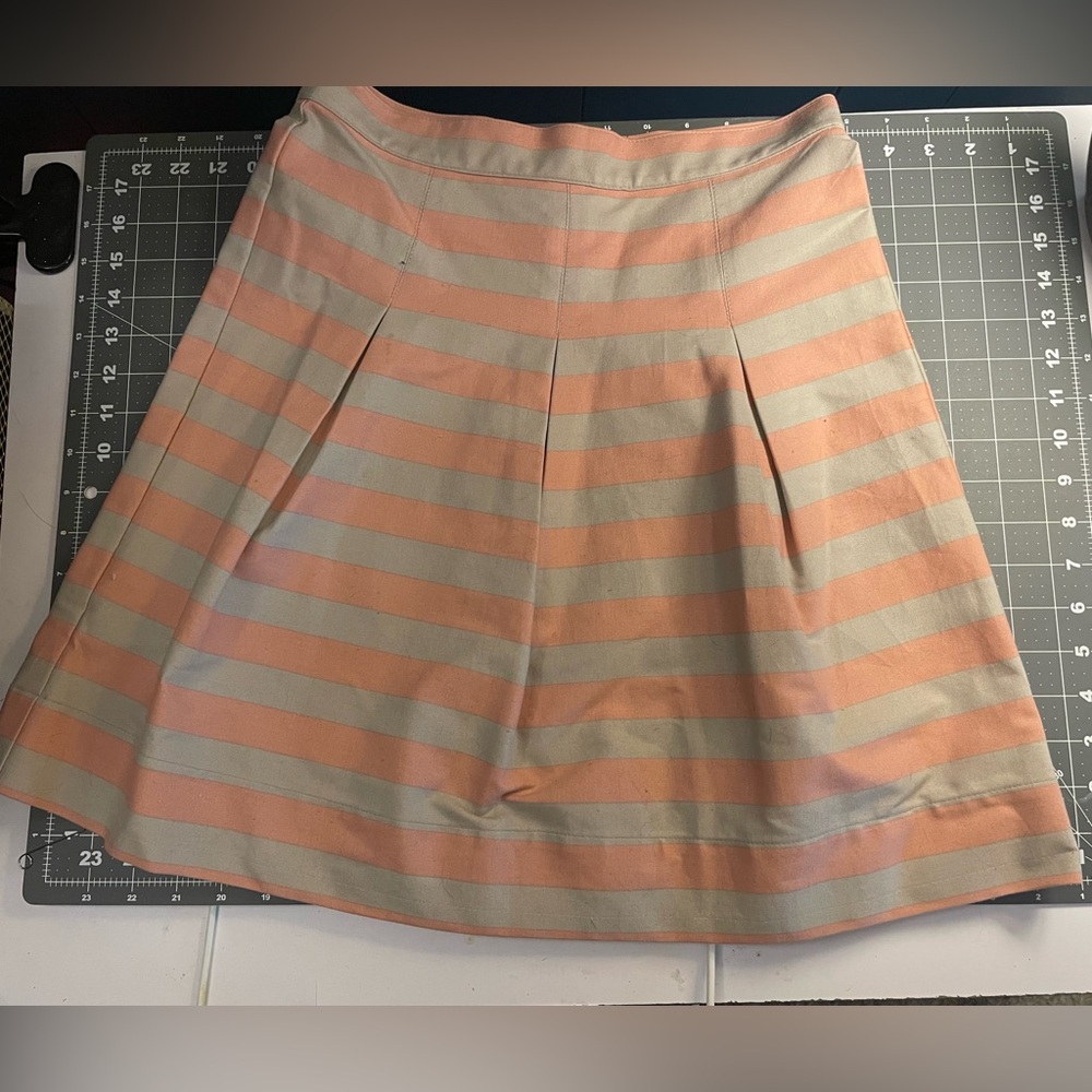 Anthropologie Grey & Pink Stripe Sweet. Life Skirt